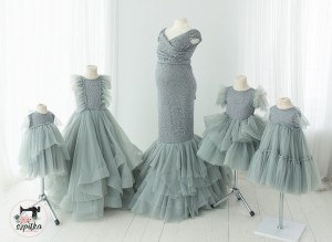 GREY set mother + 4 daughters