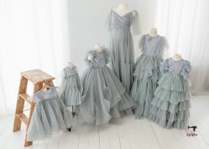 GREY set - mother & 5 daughters
