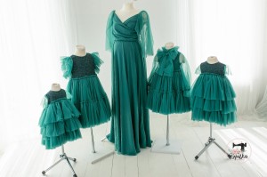 GREEN set mother + 4 daughters