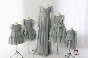 GREY set mother & 4 daughters